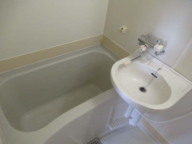 バス・シャワールーム　バス