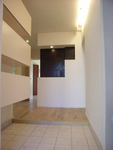 玄関　2007年登録・106号室の写真