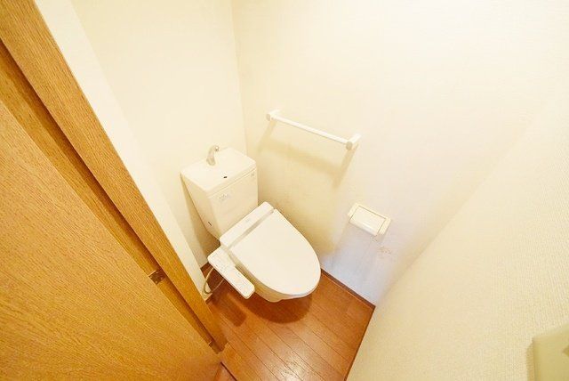 トイレ　お部屋探しは株式会社　タウンハウジング　までお気軽にお問合…