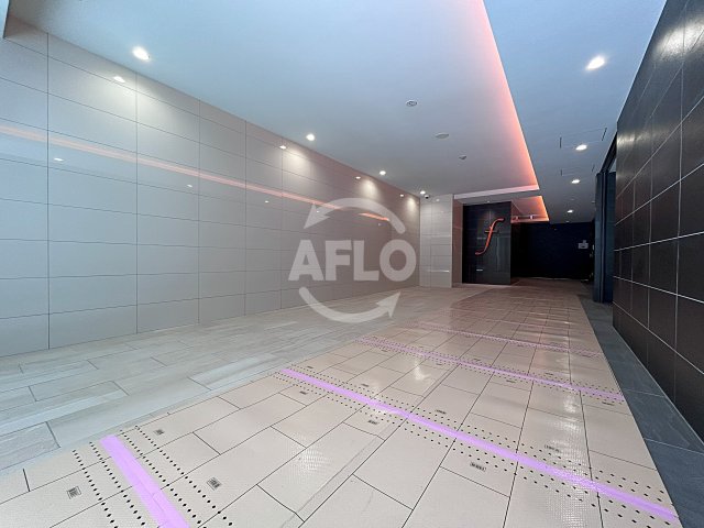 ロビー　セレニテフラン本町　ロビー