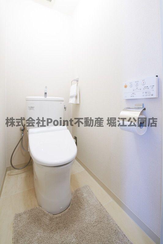 地下鉄御堂筋線 本町駅 徒歩9分 12階建 築40年のトイレ写真
