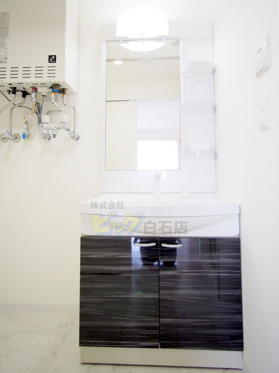 洗面設備　シャンプードレッサー完備♪
