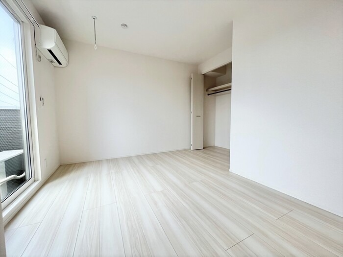 居室・リビング　6.33帖のリビングです☆