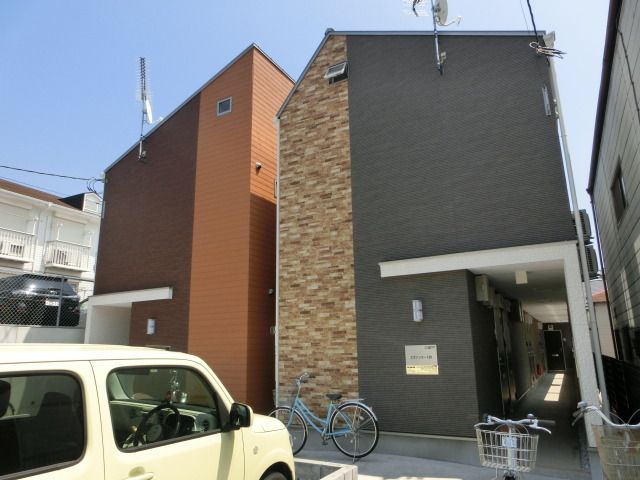 建物外観　２０１４年１月築のアパートです。