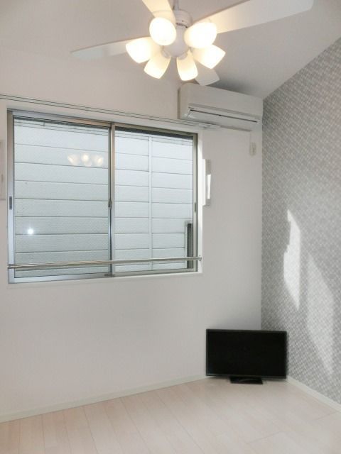 居室・リビング　オシャレなお部屋です。