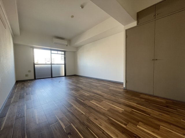 居室・リビング　同物件別号室の写真です。