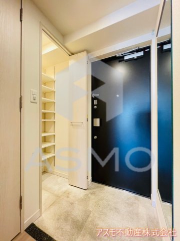 玄関　同マンション別部屋参考写真