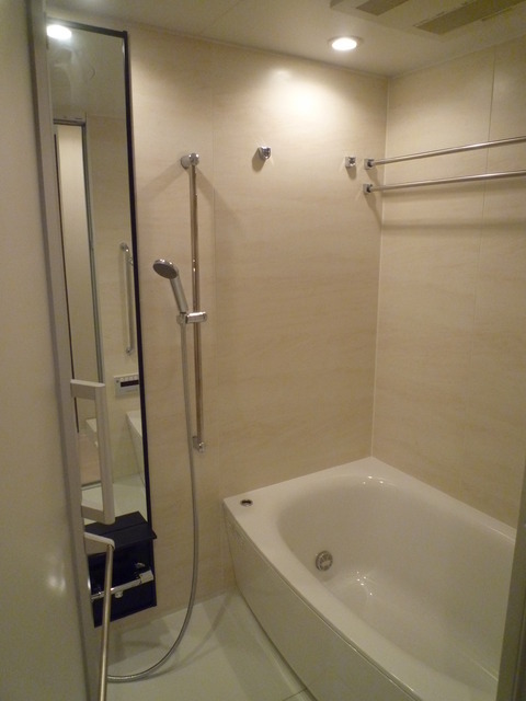 バス・シャワールーム　バス