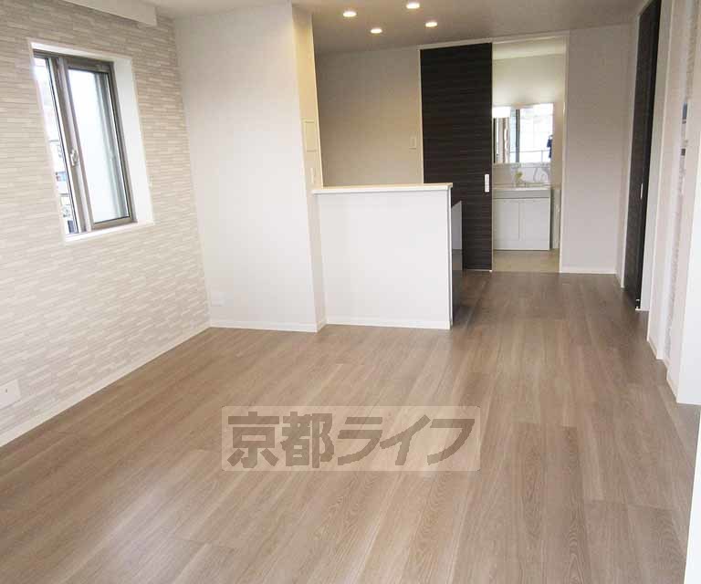 居室・リビング　どっしりとしたリビング