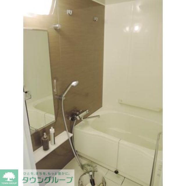 バス・シャワールーム　※写真は同タイプ住戸です。