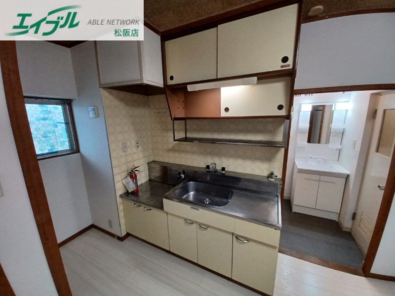 キッチン　同物件別室写真