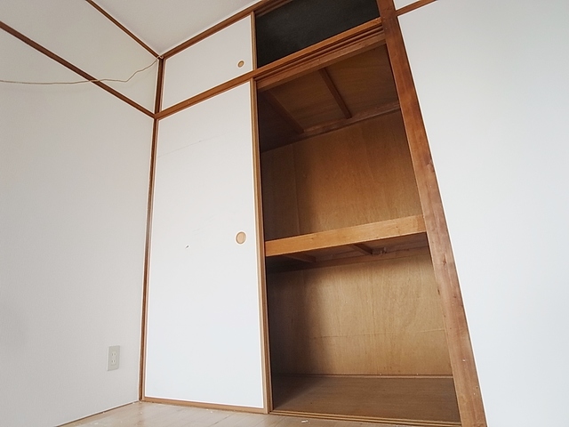収納　各室に収納を完備