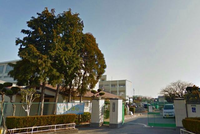 中学校　神戸市立歌敷山中学校（中学校）まで601m