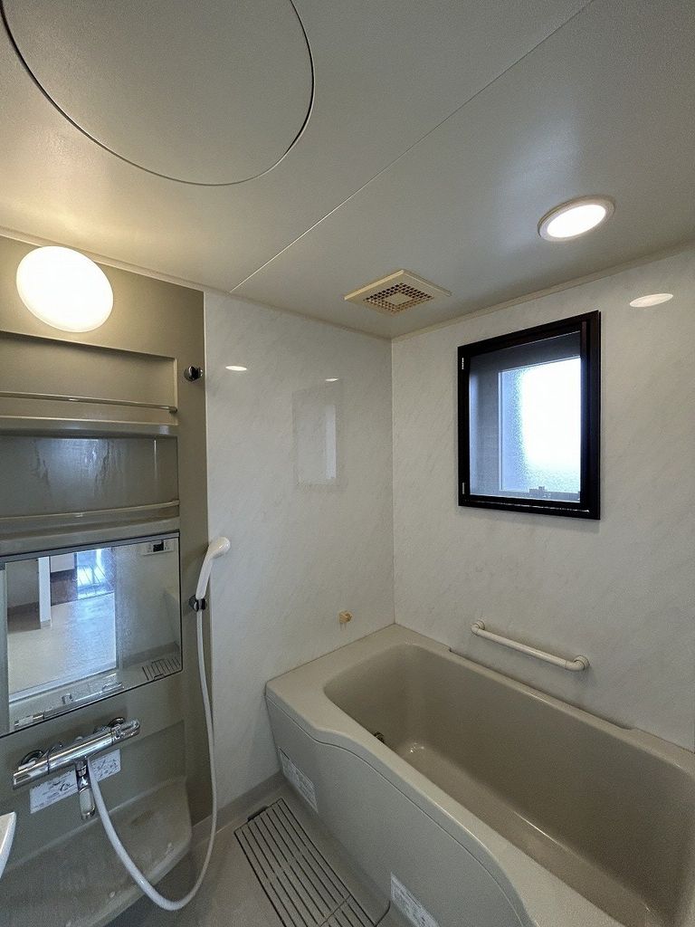 バス・シャワールーム　浴室