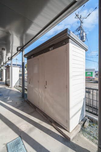 建物外観　ストッカー