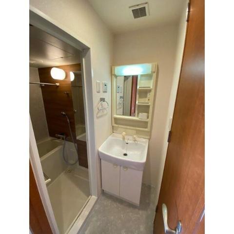 洗面設備　洗髪洗面化粧台