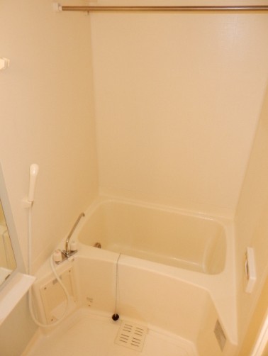 バス・シャワールーム　★ゆったりとできる広さの浴槽★