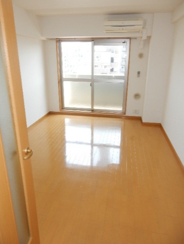 居室・リビング　★広々居室スペース★