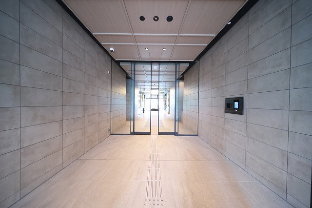 エントランス　エントランス