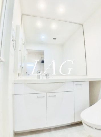 洗面設備　独立洗面台です。