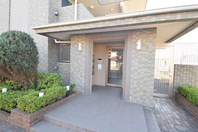 エントランス　★お問い合わせはタウンハウジングまで★