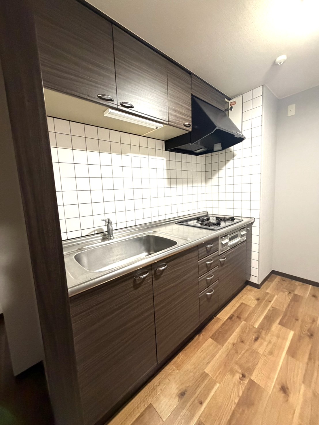 キッチン　約6帖の和室