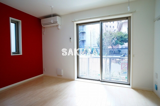 居室・リビング　使いやすい形の為、レイアウトを楽しめます♪