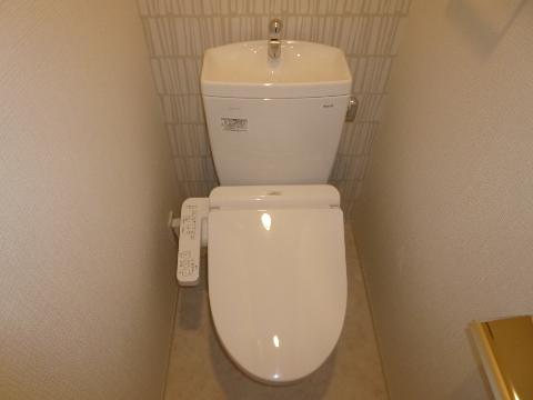 トイレ　シャワー付トイレ