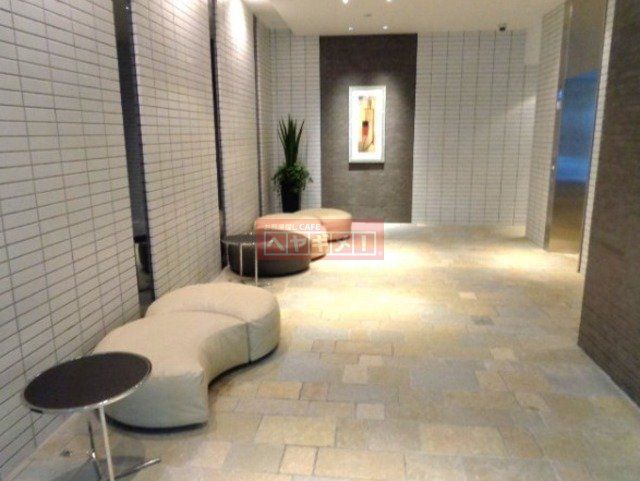 ロビー　エントランス