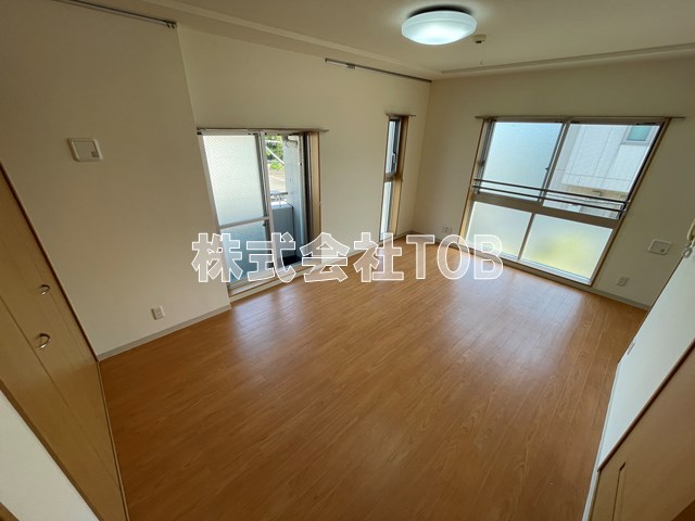 居室・リビング　※別号室参考写真