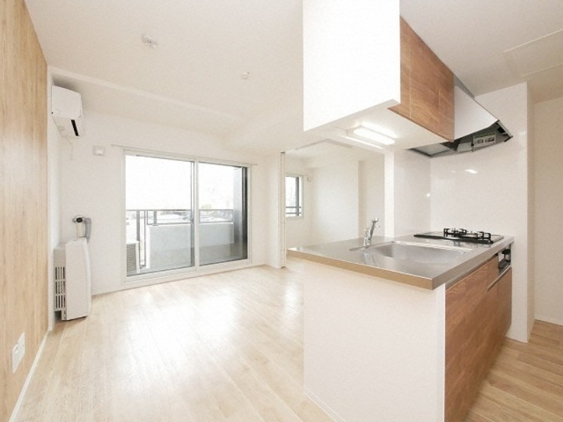 居室・リビング　退去予定につき同タイプ別号室の画像です。