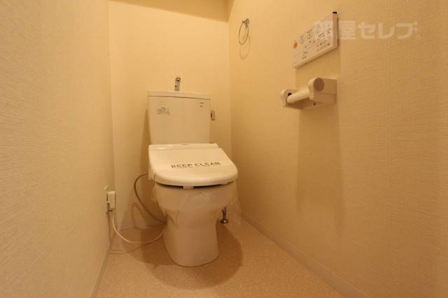 トイレ　来客時も気兼ねなく案内出来ます。