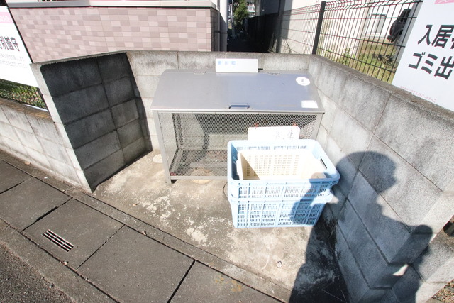 その他共有部分　マンション専用ゴミ捨て場！