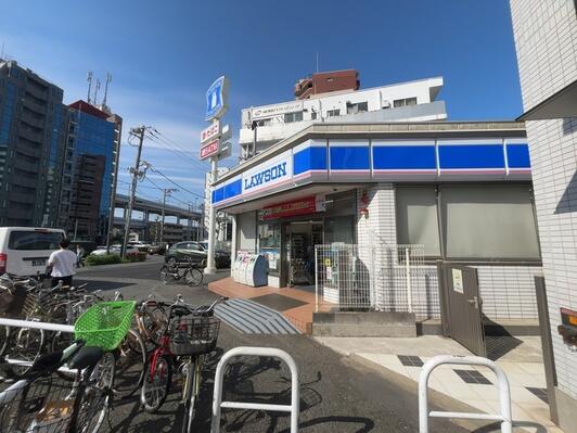 コンビニ　ローソン東蒲田二丁目店（コンビニ）まで321m