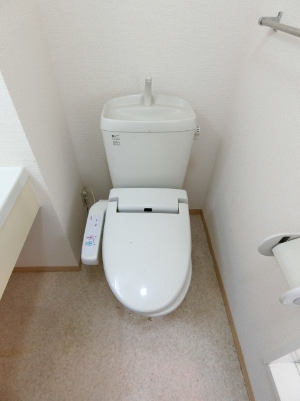 トイレ　図面と現状に相違がある場合には現状を優先