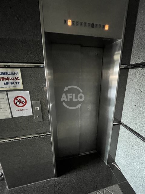 玄関　セイワパレス四天王寺　玄関
