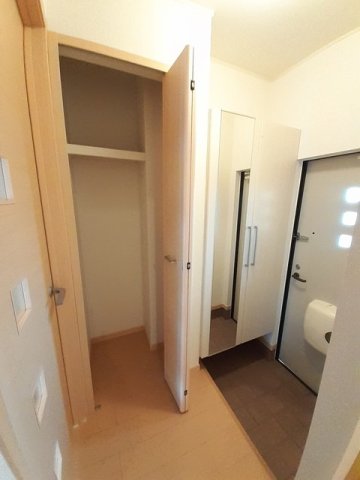 玄関　落ち着いた玄関です