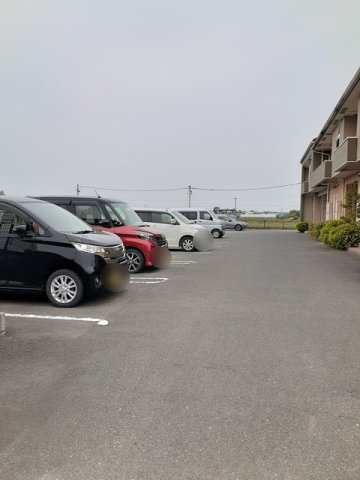 駐車場　駐車スペースもあります