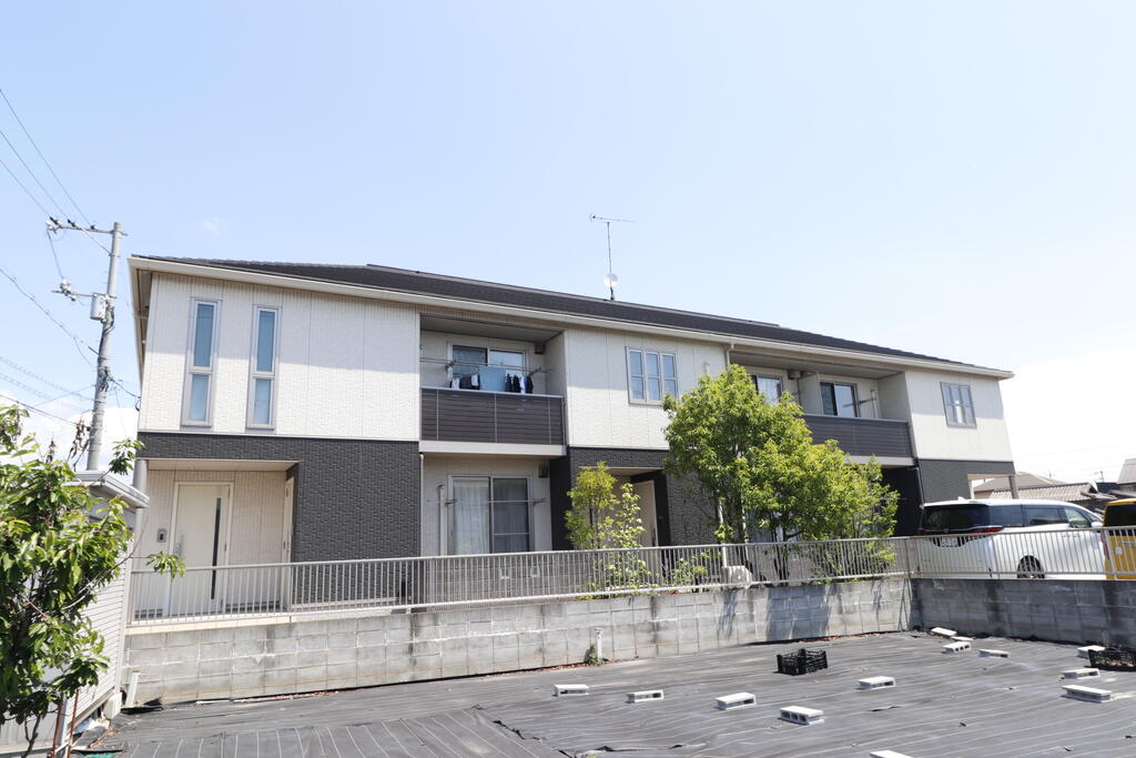建物外観　上富井にある3LDK、シャーメゾンの物件です♪