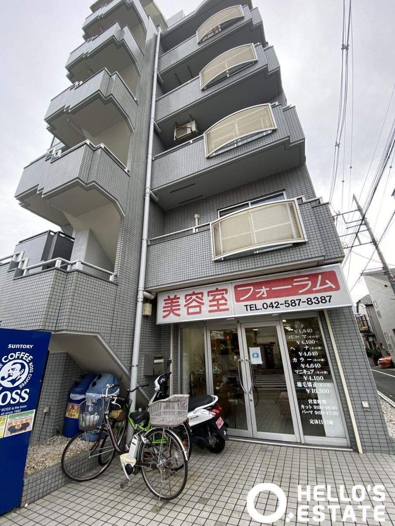 エントランス　駐車場