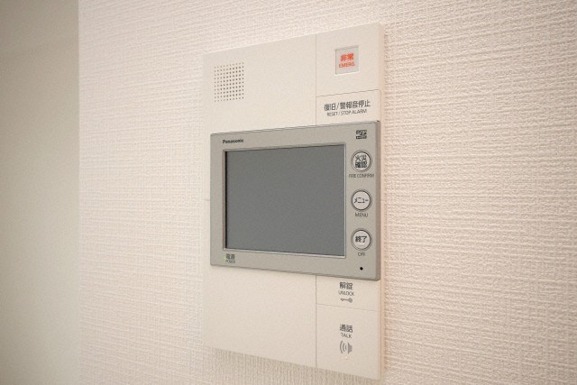 セキュリティ　モニター付きインターホンです