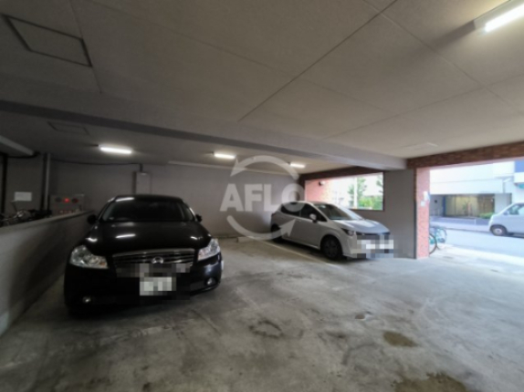 駐車場　エスポアール江戸堀　駐車場