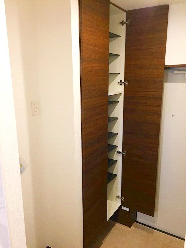 玄関　お部屋探しはタウンハウジングへ♪