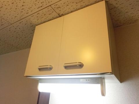 キッチン　キッチン上部収納