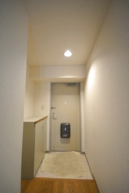 玄関　＊参考写真＊