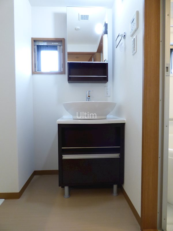 洗面設備　別部屋の写真です。