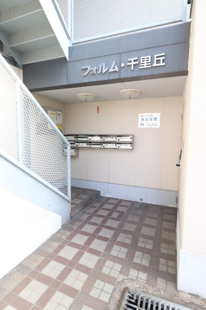 エントランス　明るいエントランスです
