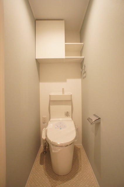 トイレ　洗浄機能付き便座設置のトイレです