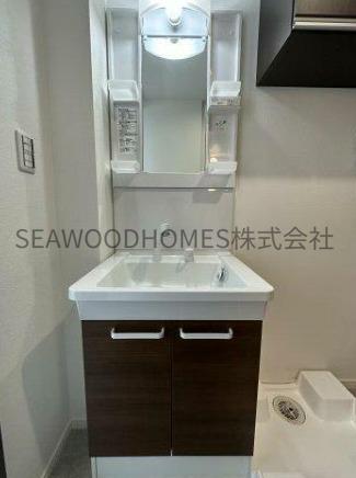 洗面設備　※同施工の参考写真となります。