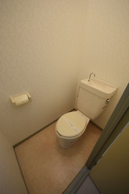 トイレ　別部屋参考写真